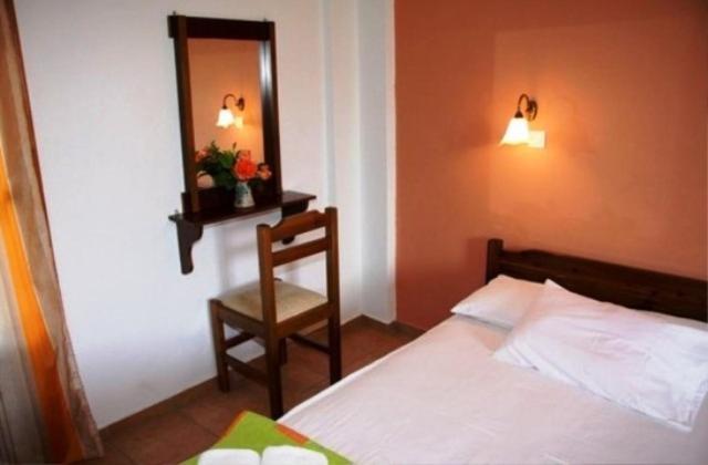 Triantafyllou Maria Rooms Szkópelosz Szoba fotó
